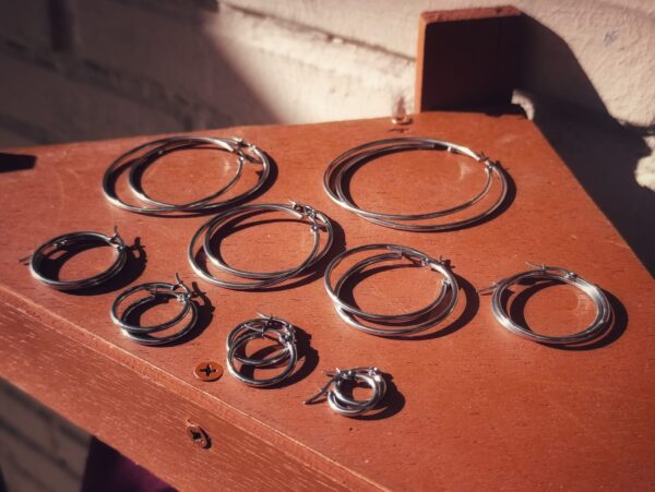 aro-acero-inoxidable-plateado-katxu Aro de acero inoxidable plateado disponible en varios tamaños