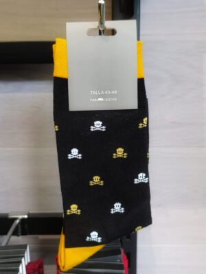 calcetines-divertidos-calaveras-katxu Calcetines divertidos Calaveras en talla 40-46 con diseño original