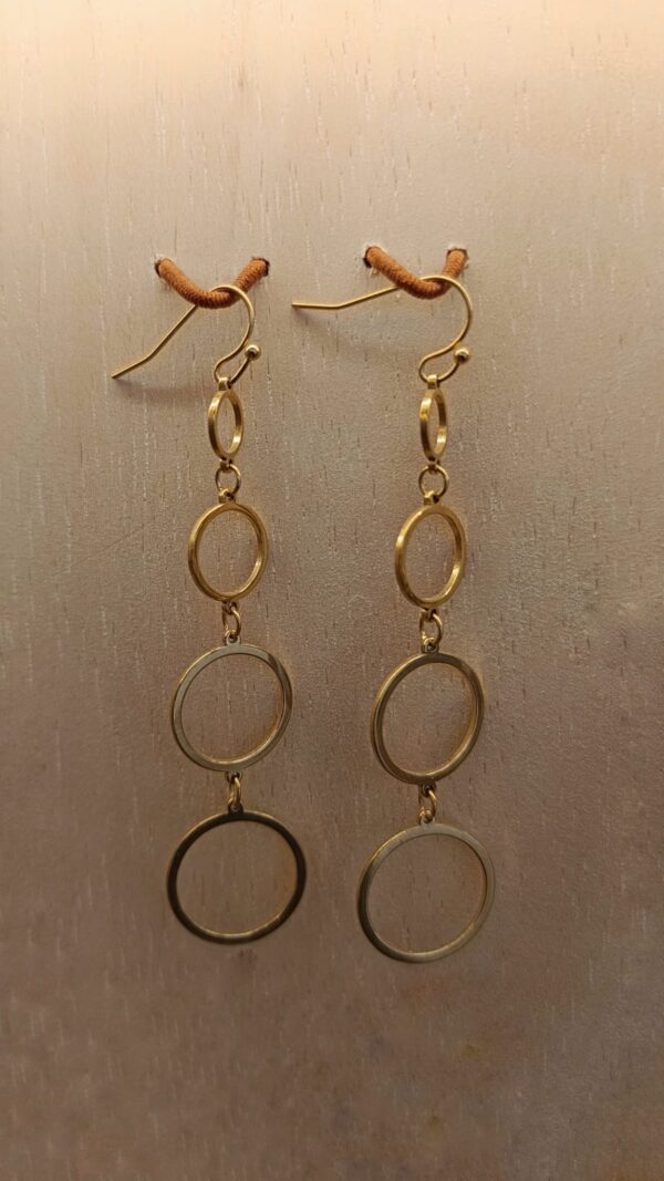 Pendientes aros encadenados dorados de acero inoxidable