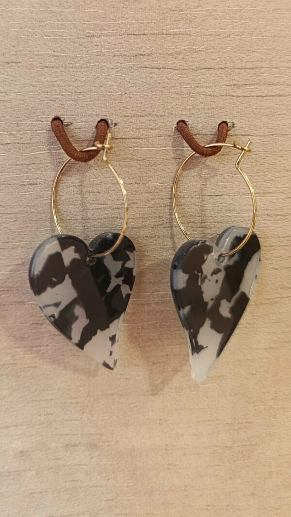 Pendientes corazón carey gris dorados de acero inoxidable