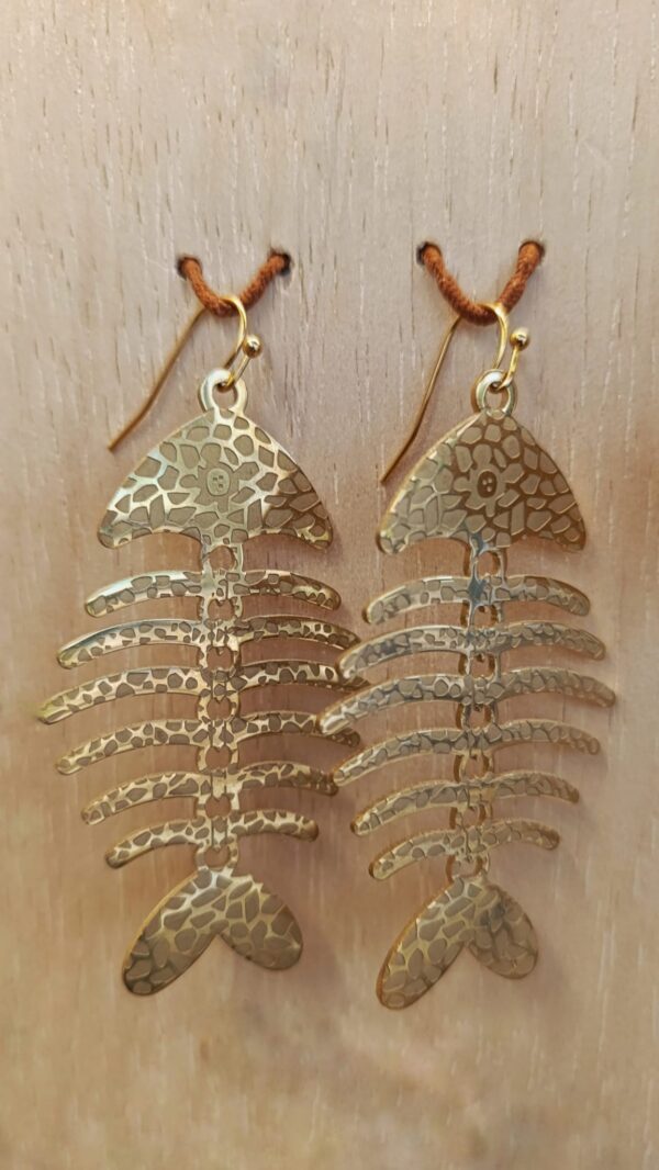 Pendientes espina de pez dorados de acero inoxidable