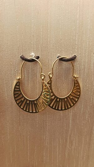 Pendientes abanico calado dorados de acero inoxidable